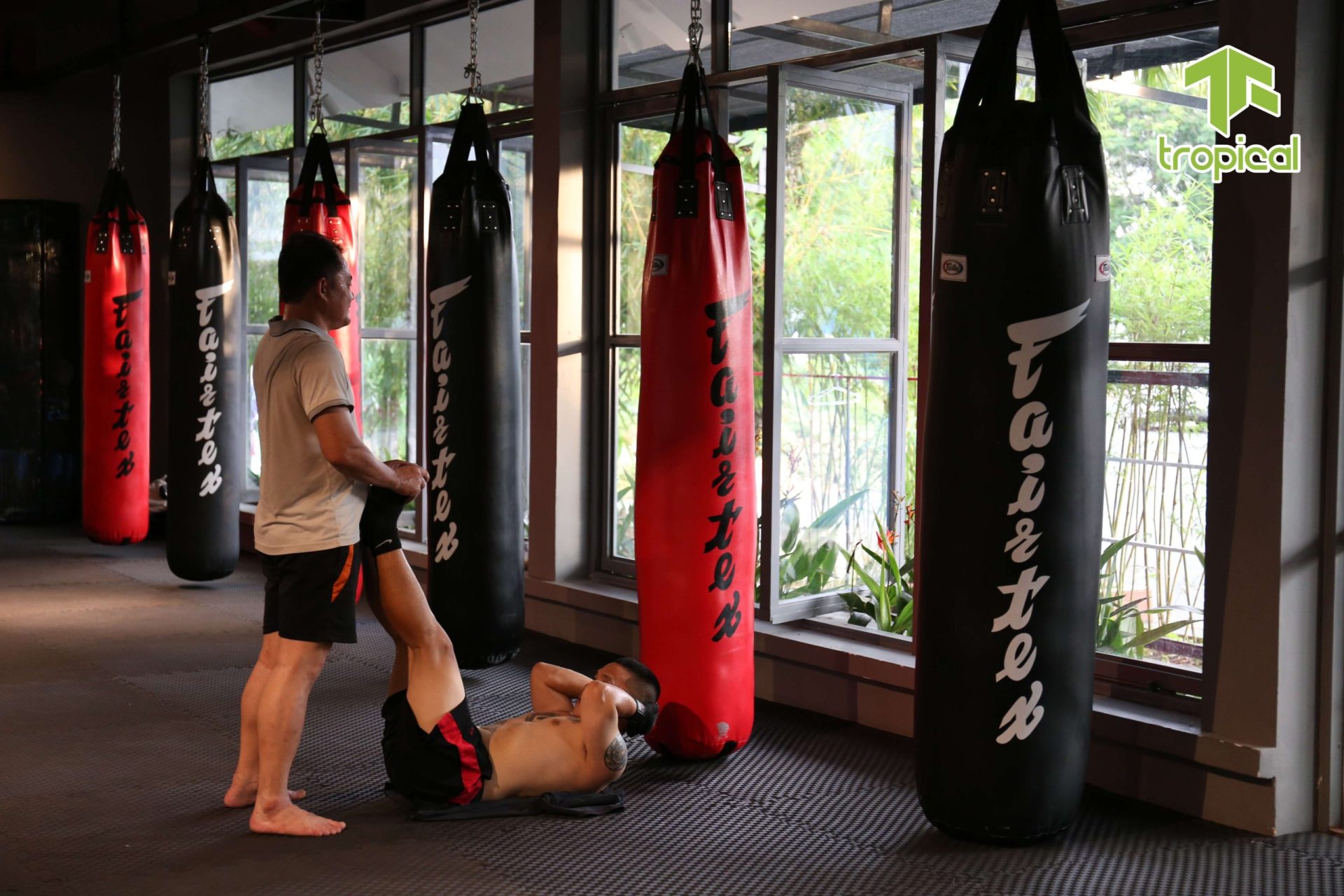 phòng Gym Rạch Giá chăm sóc sức khỏe