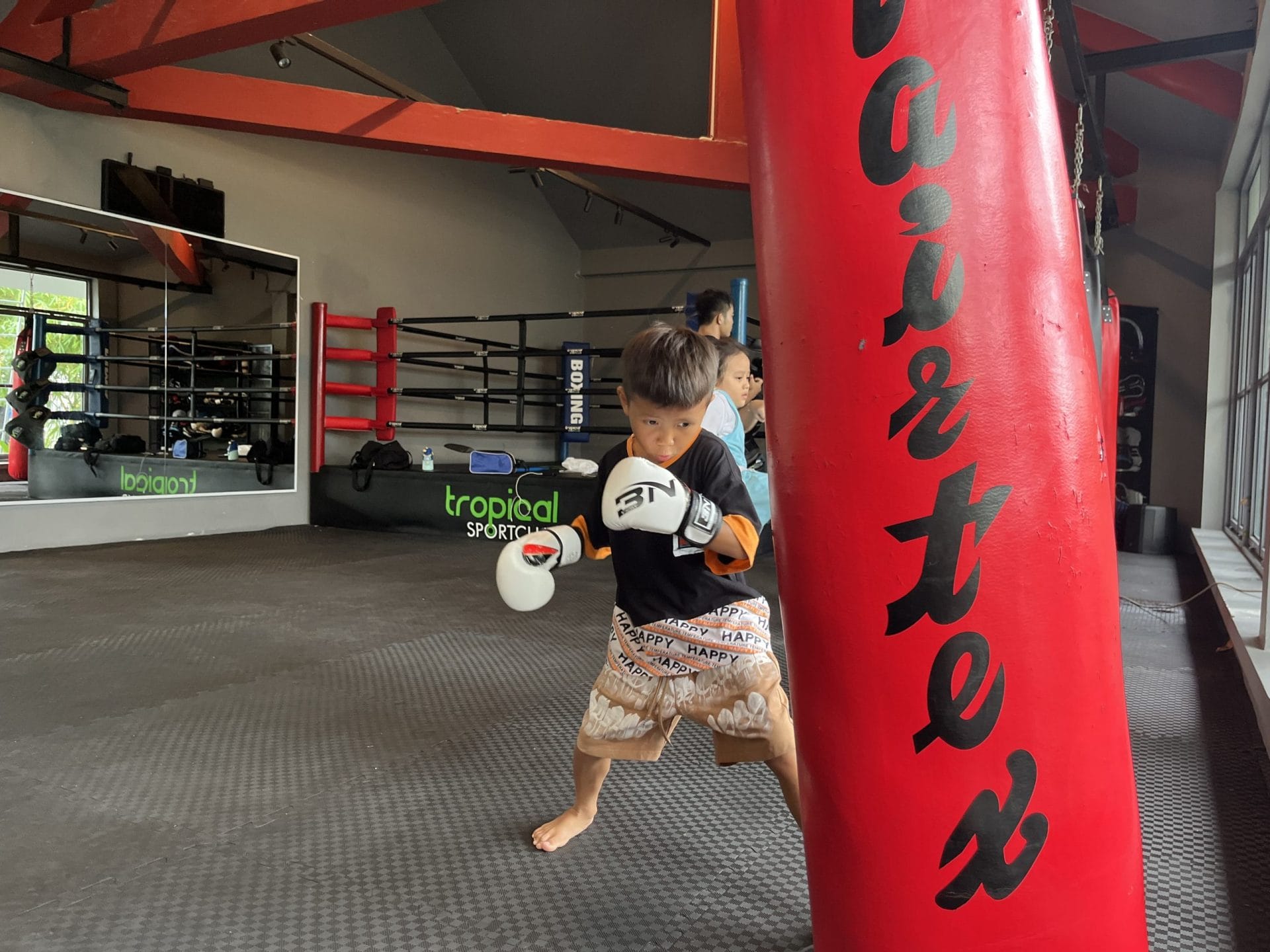 Lợi ích của Boxing cho bé- Tự vệ